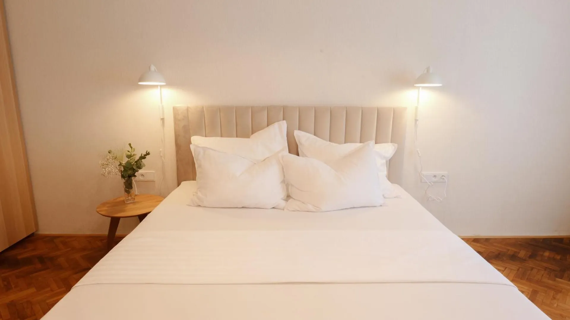 Royal Apartment On Wenceslas Square براغ