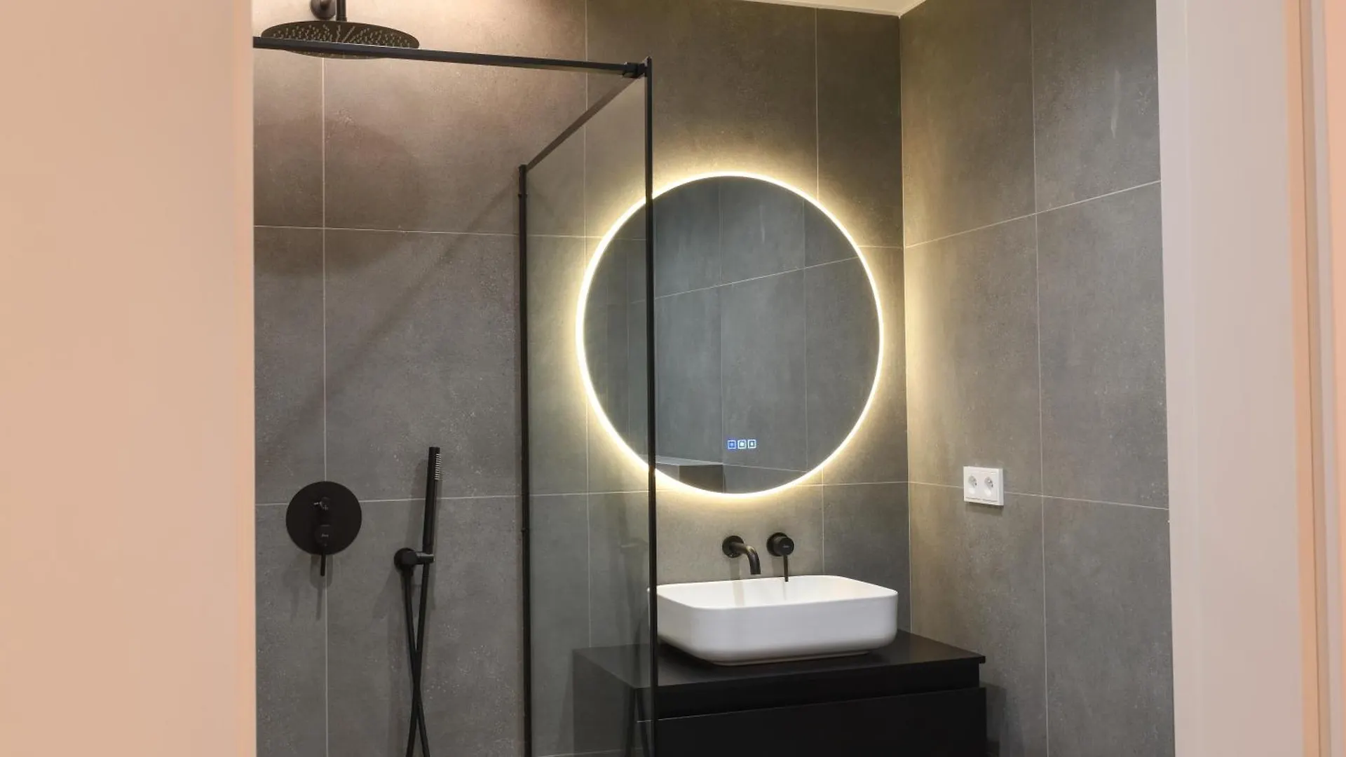 Royal Apartment On Wenceslas Square براغ