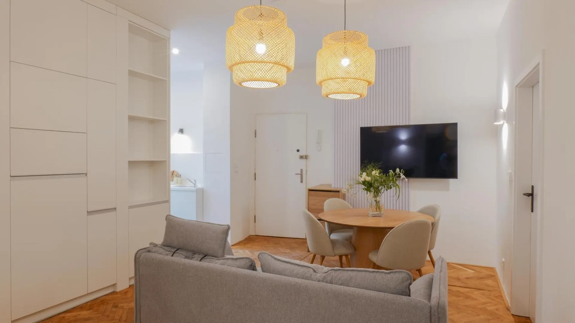 Royal Apartment On Wenceslas Square براغ