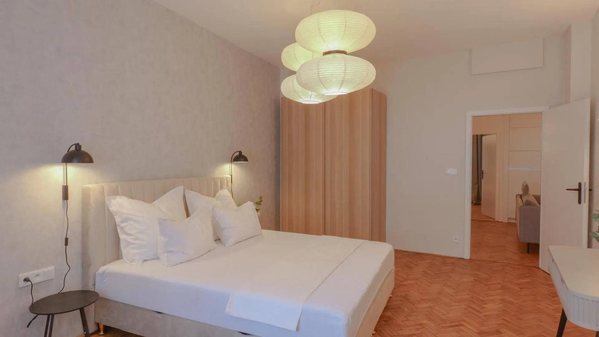 Royal Apartment On Wenceslas Square براغ