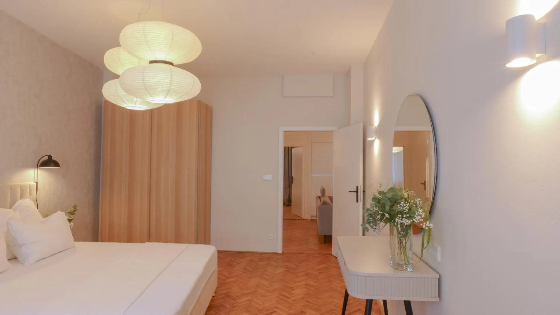 Royal Apartment On Wenceslas Square براغ